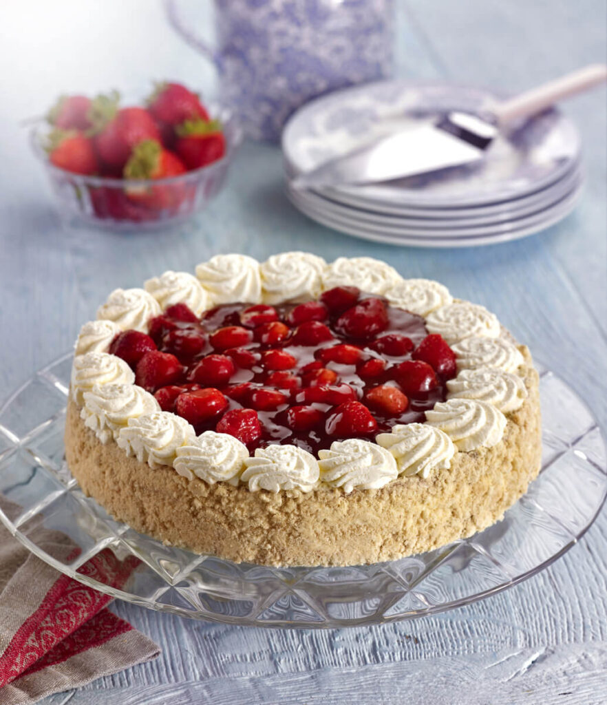 Strawberry Gateau Mademoiselle Desserts UK