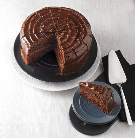 Alabama Fudge Cake - Mademoiselle Desserts UK